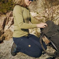 FJÄLLRÄVEN KAIPAK TROUSERS CURVED W Damen - Trekkinghose 19 FJÄLLRÄVEN KAIPAK TROUSERS CURVED W Damen - Trekkinghose -FJÄLLRÄVEN Verkaufsgeschäft 5637765592 z kaipak trousers curved w fjaellraeven 24 1