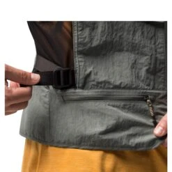 Jack Wolfskin DISKOVERA UTILITY VEST Unisex - Weste 12 Jack Wolfskin DISKOVERA UTILITY VEST Unisex - Weste -FJÄLLRÄVEN Verkaufsgeschäft 5638019643 d diskovera utility vest jack wolfskin 24